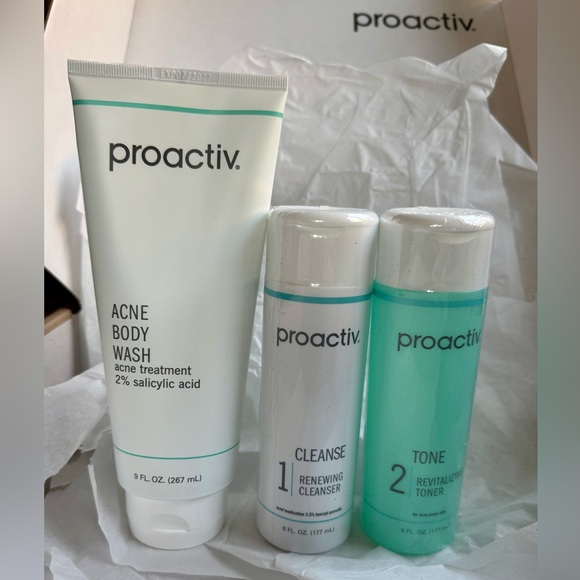 ❣️ Proactiv - Picture 2 of 6